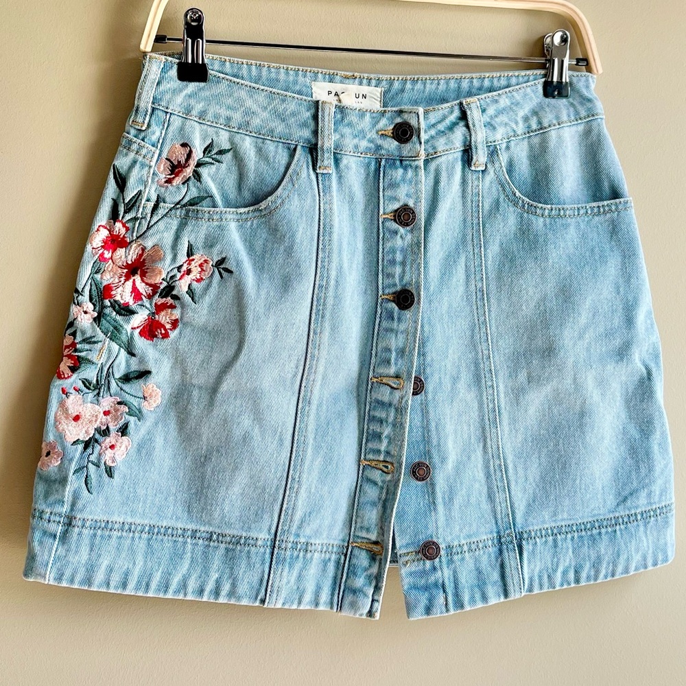 PacSun Light Blue Floral Embroidered Mini Skirt - Miranda Blu Coastal - Picture 2 of 3
